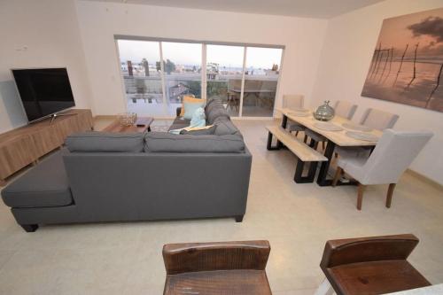 Ocean View Condo with Pools and Easy Beach Access in Las Conchas