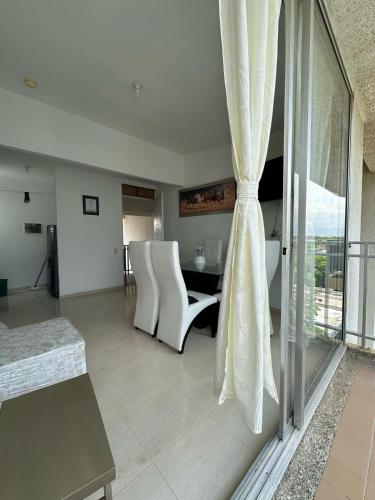 Apartamento Entresierras 3 hab con AC -un hogar lejos de casa