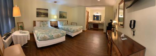 Cape Pines Motel