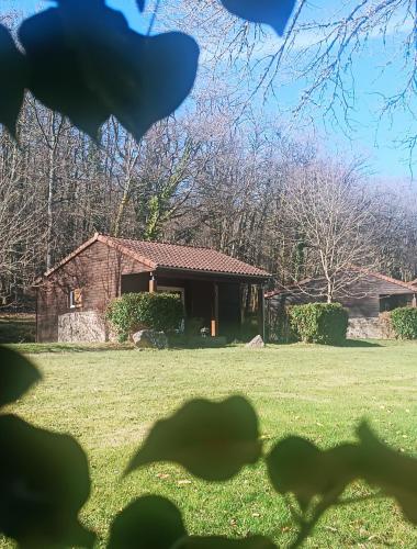 Chalet en pleine nature gîte à louer Virat
