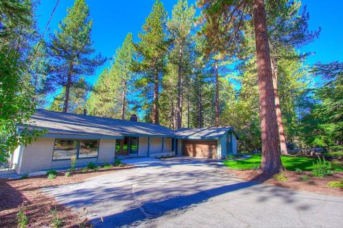 Blue Laulea home - Lake Tahoe, NC