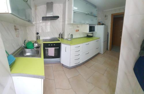 Tranquila, Céntrica y Luminosa Habitación de Matrimonio en Vivienda Compartida 3
