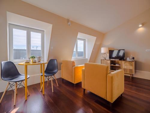 City-center apartment with modern comforts, Porto