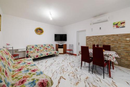 Two-Bedroom Apartment with Terrace and Sea View
