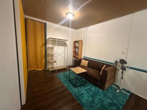 La maison d'à côté (La maison d'a cote) in Paita