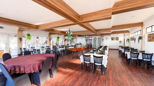 LOVITA TANJUNG BIDARA BEACH RESORT in Masjid Tanah