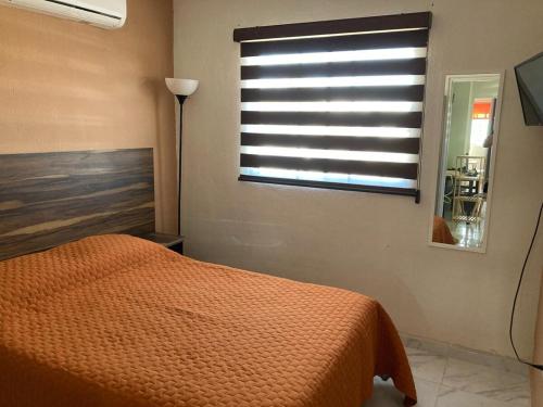 Casa con dos cómodas habitaciones (Casa con dos comodas habitaciones) in Navojoa