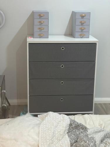 Roxy gem payments only accept to me in Roxburgh Park