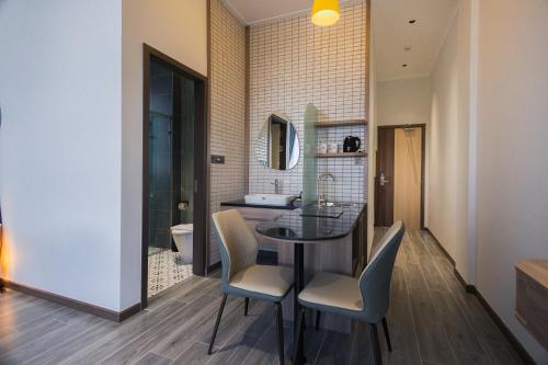 Faciliteiten, Enjoy Apartment near Statue Of Golden Buddha