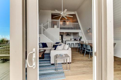 ChaletStyle Beach Condo in Fernandina Beach, USA
