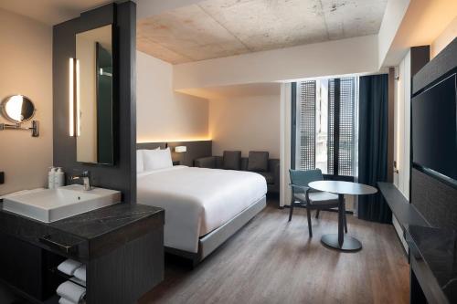 room detail thumbnail 0