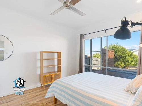 Ultimate in Middleton Coastal Style with Views Sleeps 10