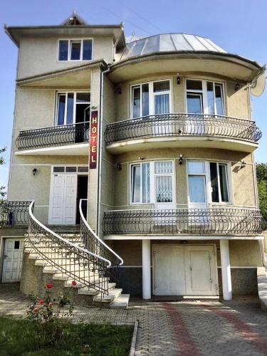 Mini-Hotel Sakvoyage, Černovice