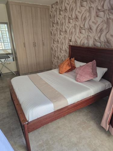 Aza-Lux 1 BR Nakuru - image 5