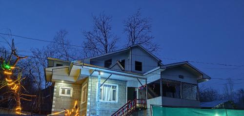 Valley Guest House Pahalgam in Sallar