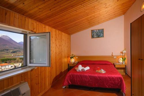 Hotel Holidays