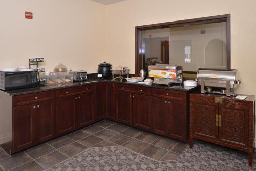 Blue Spruce Inn-Meeker, Colorado - 식음료(F&B)