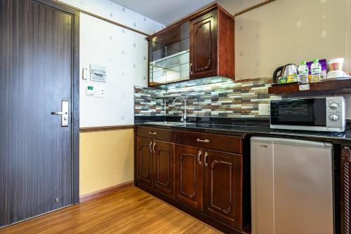 Dancentre Luxury Apartment Near SECC formerly Emerald Hotel & Apartment - 주방