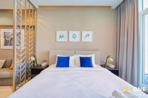 Sleek & Modern Studio in Business Bay 1 - image 10