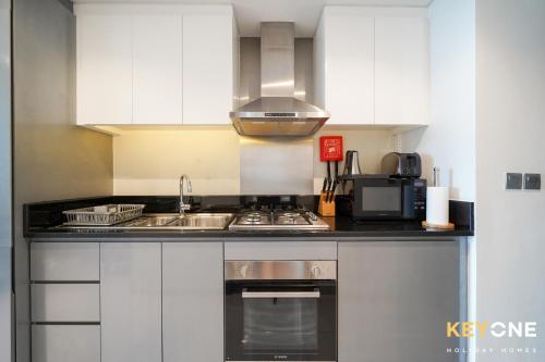 Sleek & Modern Studio in Business Bay 1 - image 9