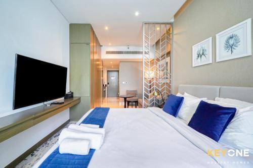 Sleek Studio in Privé with Stunning Canal View, Dubaj (fotografie 10)