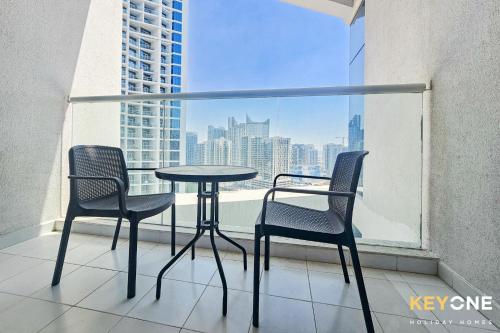 Sleek & Modern Studio in Business Bay 1 - image 2