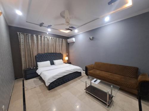 Pinewood Islamabad Guest House - image 11