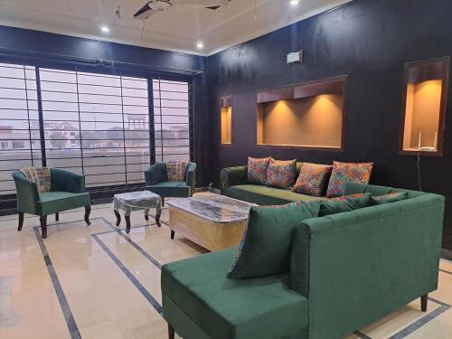 Pinewood Islamabad Guest House - image 13