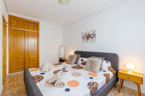 Azalea - Stylish Apartment with Rooftop & Pool in Punta Prima