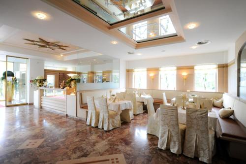 ห้องอาหาร, Rumer Hof in รัม