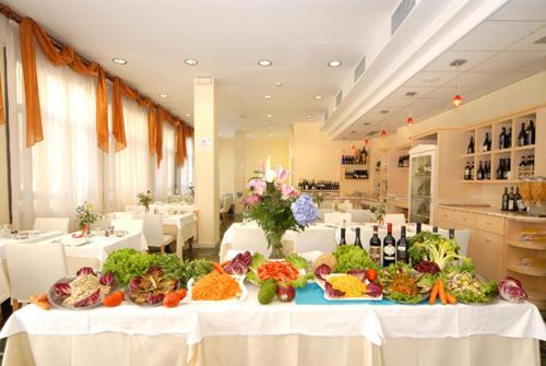 Étterem, Hotel Europa in San Bartolomeo al Mare