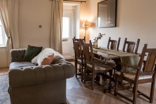 Rosebank Cottage - Hot Tub & Log Stove in Gartocharn