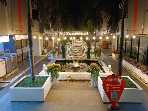 Bansuay Phranangklao Apartment&Hotel - 숙소 외관