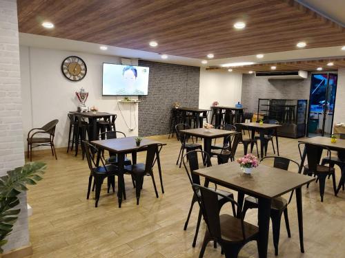 Bansuay Phranangklao Apartment&Hotel - 레스토랑