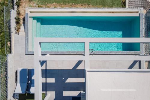 Luxurious Seafront Villa Karystos