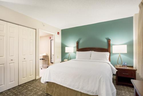 Staybridge Suites Chesapeake-Virginia Beach by IHG in Chesapeake, USA