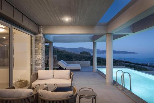 Luxurious Seafront Villa Karystos