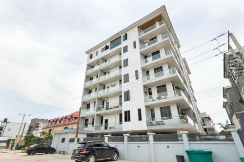 One-Bedroom Apartment image 2