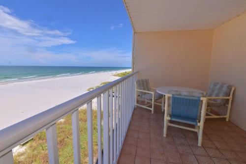 ทัศนียภาพ, Holiday Villas II in อินเดียนชอร์ส (FL)