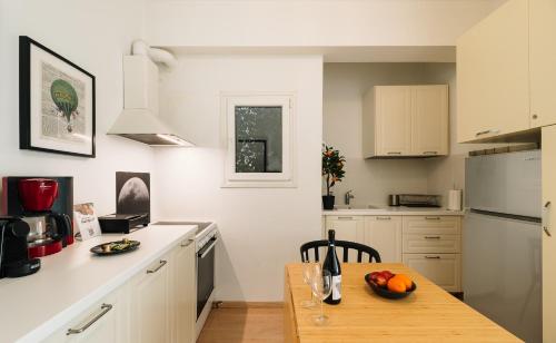 Ideal escape for 2, Athens (photo 9)