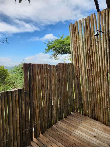 Loziba Wildlife Reserve Tented Camp in 烏倫迪