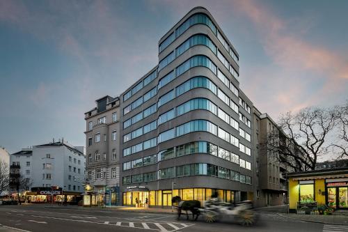 Eurostars Embassy - image 14