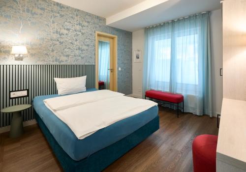 Stadthotel - image 12