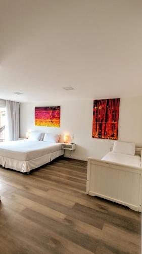 Luxury Quadruple Room image 10