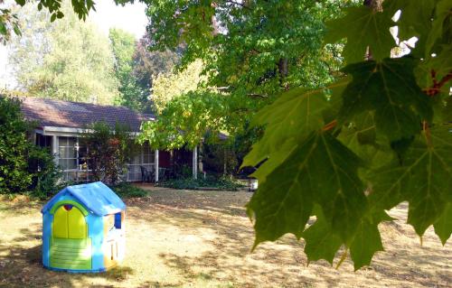 Bright Highland Valley Cottages