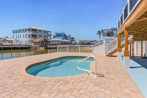920 Bay Breeze Bungalow- Stunning Bay View Home with Heated Pool! home - image 2