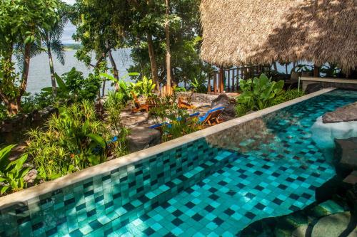 Jicaro Island Ecolodge