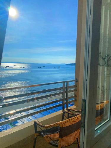 Nhà nghỉ Majestic - Mặt biển mặt phố đi bộ Cô Tô – khách sạn tại Đảo Cô Tô
