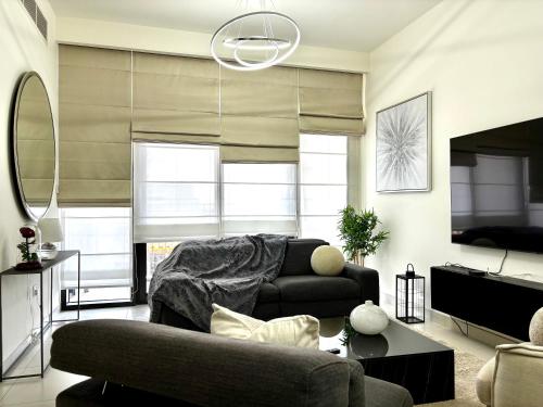 Enjoy a Modern and Trendy apartment in the Heart of Dubai, Дубай (фото 4)