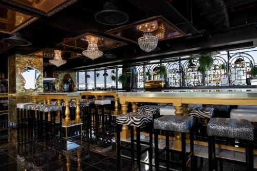 Hotel Sky Cape Town - image 9
